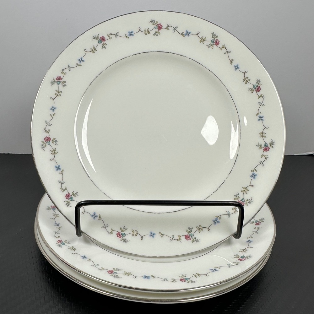 Royal Worcester Interlude Plates Set of 4 Floral Silver Trim‎ England